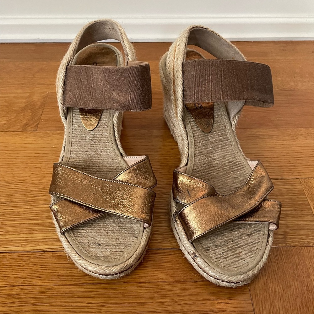 Bronze espadrilles - size 8 - fair condition